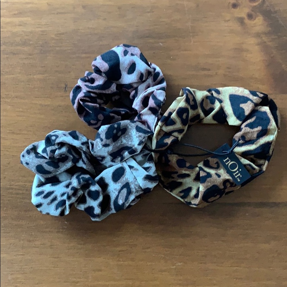 NWT animal print scrunchies- 1 set of 3